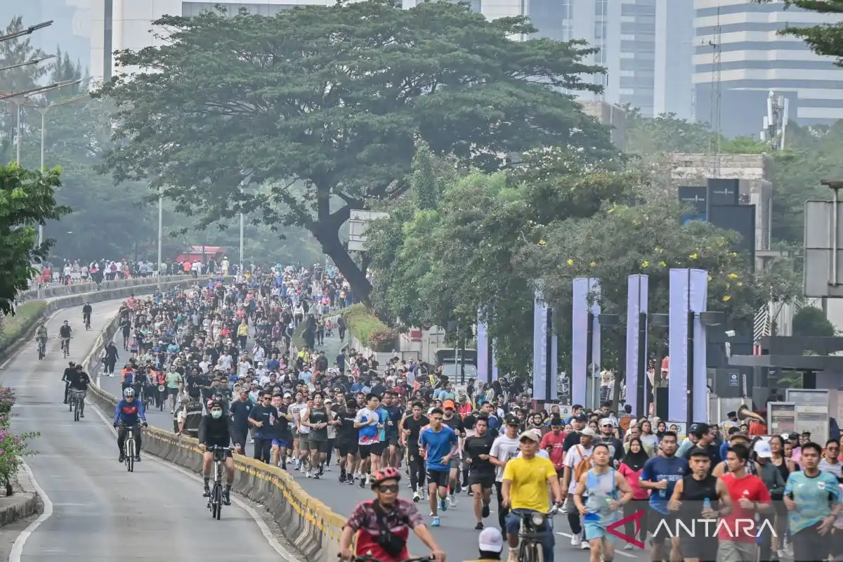 Jangan lupa pakai masker, udara Jakarta tak sehat pagi ini