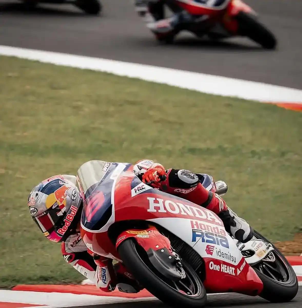 Veda Ega Pratama Sambut Moto3 GP Indonesia 2026 dengan Semangat Dukungan Suporter