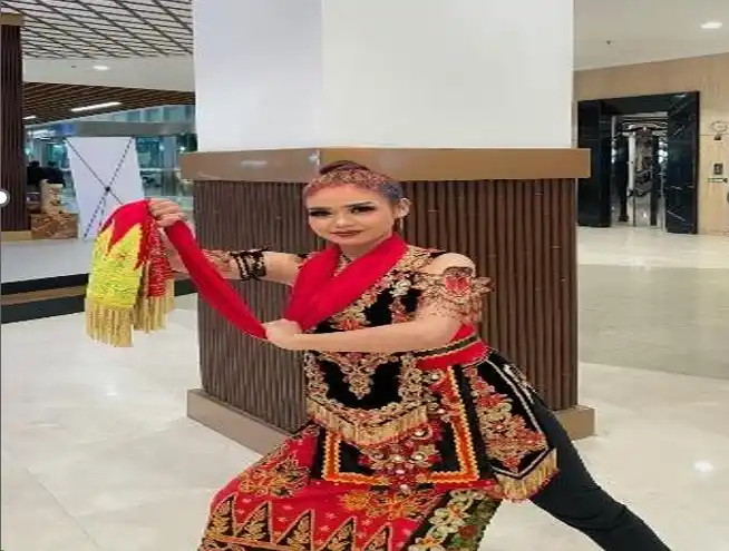 Dwi Putri Wulandari, Penari Muda yang Menjaga Warisan Banyuwangi