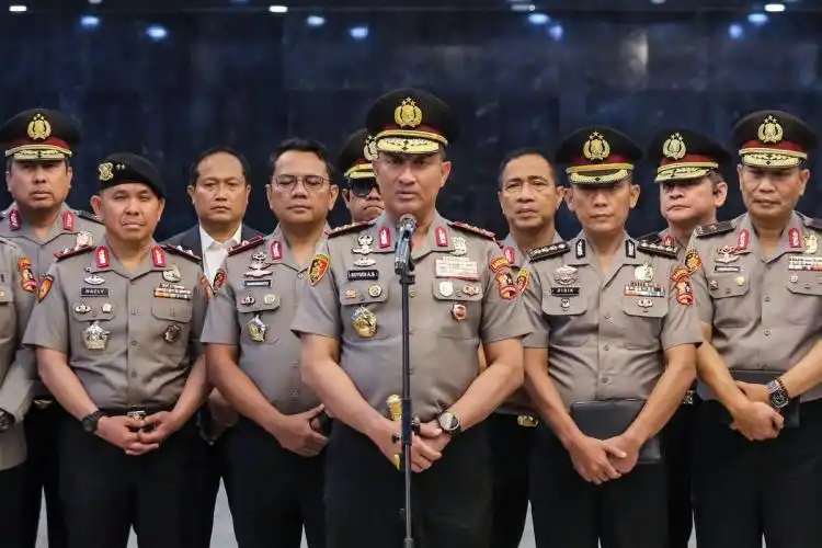 Perubahan juga terjadi di sejumlah jabatan Kapolda