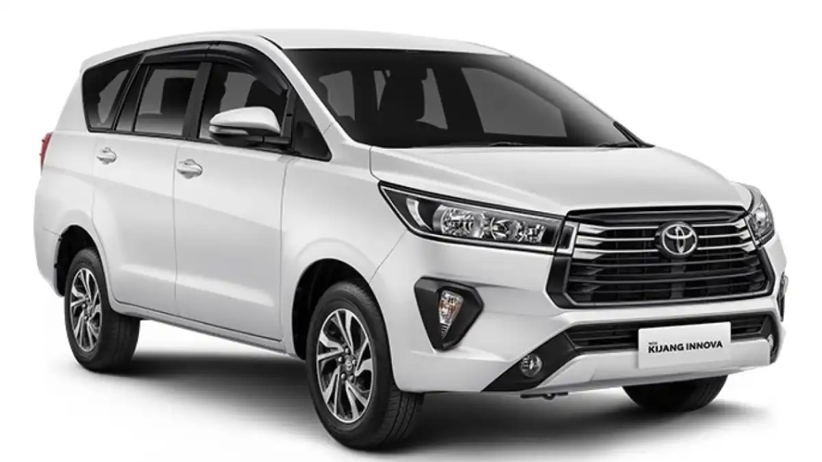 Persaingan Innova Reborn dan Zenix Hybrid dalam Distribusi Mobil Keluarga 2026