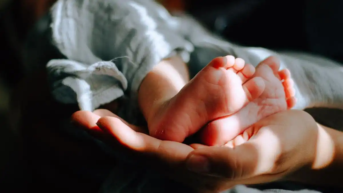 Bayi Alena Meninggal Setelah Kritis Diduga Diberi Telur Mentah oleh Nenek
