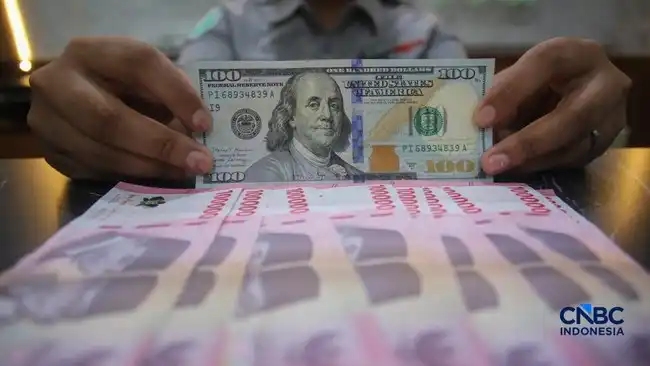 Rupiah Berakhir di Rp17.895 per Dolar AS Setelah Sempat Menguat