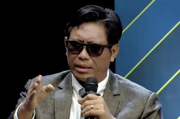 Yafet Rissy Soroti Bahaya Pengultusan Status dalam Polemik Pendidikan Gibran