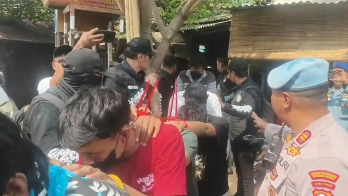 Penggerebekan di Jalan Kunti Amankan 19 Pria, Pemeriksaan Masih Berjalan
