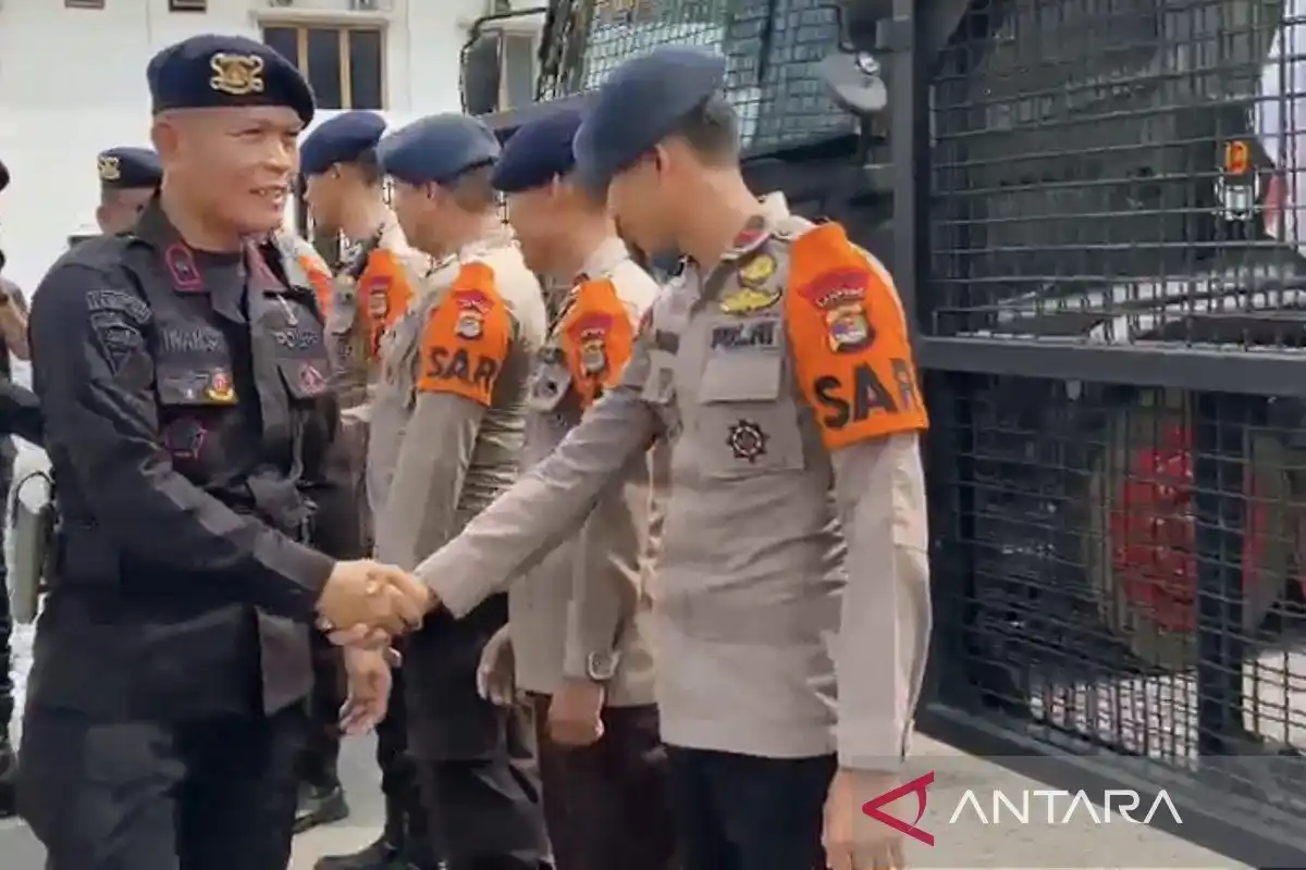 Polri Perkuat Penanganan Karhutla dengan Dukungan Brimob Lintas Daerah