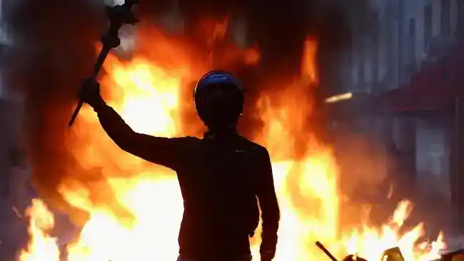 Prancis Perketat Pengamanan Usai Kerusuhan, Jam Malam Diperluas