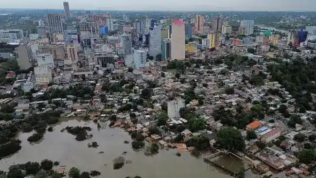 Banjir Paraguay Rendam Permukiman, Ribuan Keluarga Terdampak dan Dievakuasi
