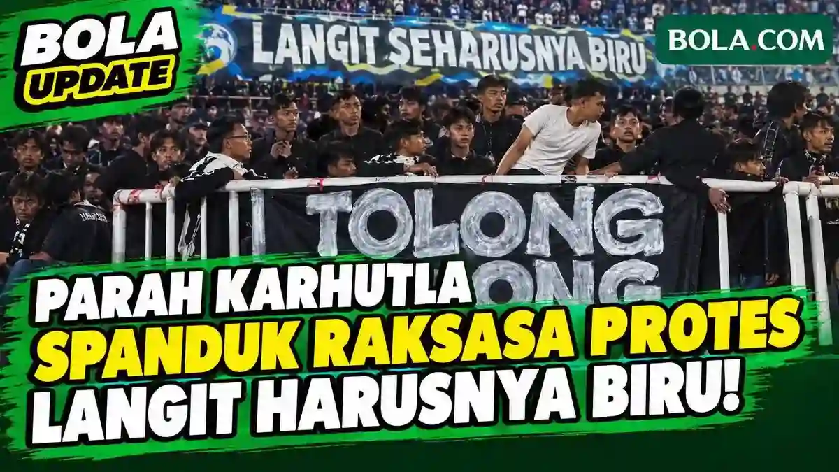 Bobotoh Bawa Protes Karhutla ke Tribun Pakansari