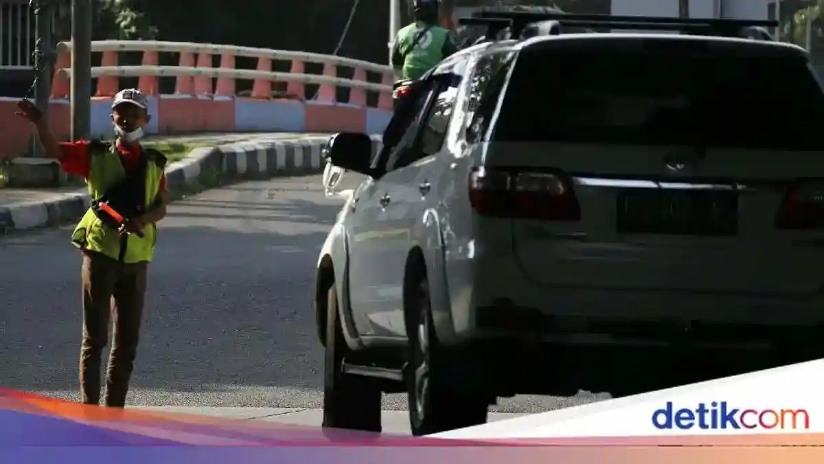 Imbauan untuk Pengendara Jakarta: Jangan Beri Uang kepada Pak Ogah