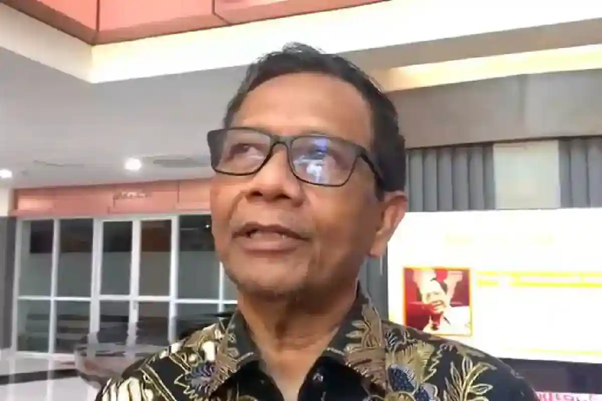 Mahfud MD Tekankan Hak Demonstran dan Tugas Polisi Menjaga Ketertiban