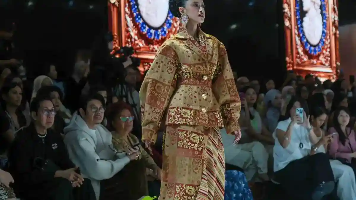 Geometri dan Kemewahan di Panggung Jakarta Fashion Week 2027