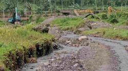 Tambang Pasir Diduga Ilegal di Garum Blitar Picu Polemik Lingkungan dan BBM Subsidi